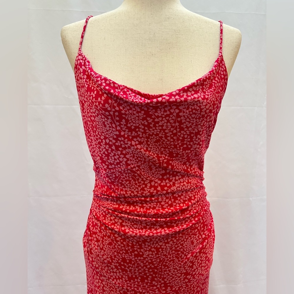 Y2K Diane Von Furstenberg stretch silk heart dress. Vintage from 2001, size 6.